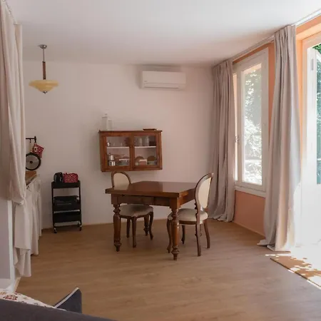 Cozy New Apartment Bardolino